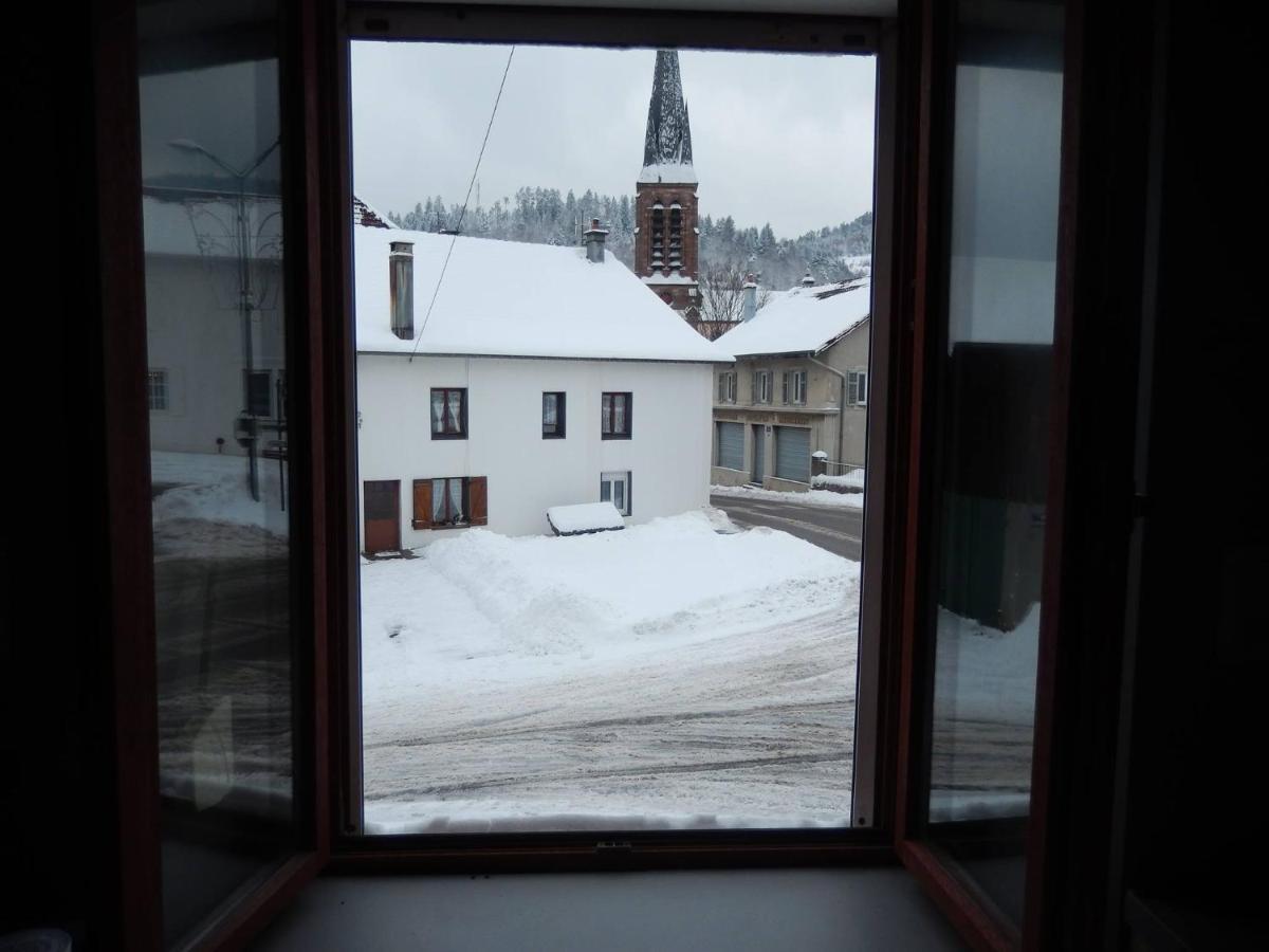 Au Pied Du Gazon Apartment Saint-Maurice-sur-Moselle Exterior foto